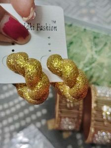 Bangle &amp;earing 😍