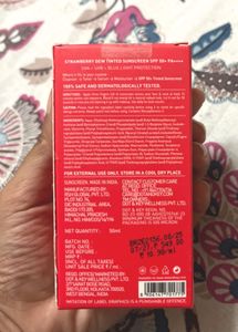 Unisex Dot And Key Strawberry Sunscreen