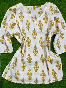 Xxl Size Short Cotton Kurti Unused