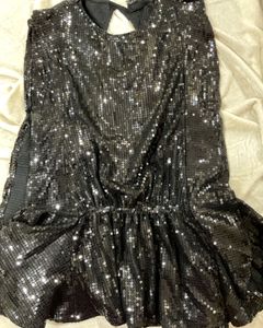 🪩Black Sequin Top 🪩