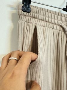 PLEATED TROUSER
