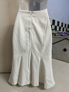 DOROTHY PERKINS branded With Skirt