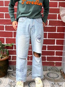 Y2K Ripped Jeans