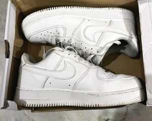 NIKE AIRFORCE 1 TRIPLE WHITE UK 7 (41)