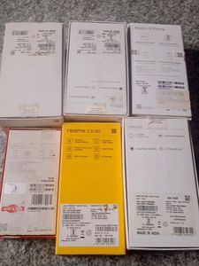 empty mobile boxes