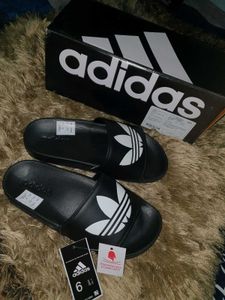 Adidas Flip-flop!