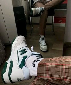 NEW BALANCE 550