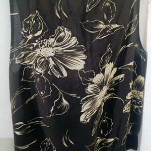 Floral Sleeveless Top🌹