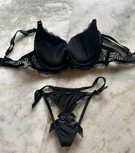 Black Lingerie Set