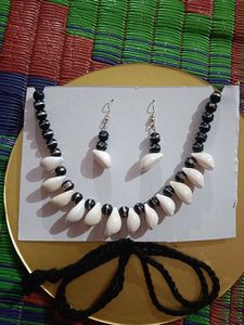 Seashell Necklace and Earring Set