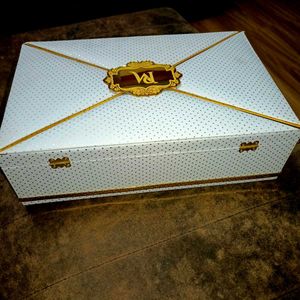 Elegant New Jewellery Box