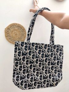 LAST PIECE CHRISTIAN DIOR TOTE @999