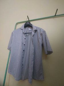 Striped Men&#39;s Shirt