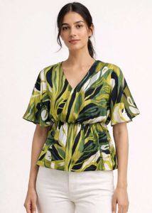 Leaf Print V-Neck Top🍀