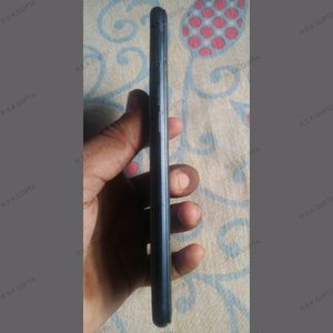 Realme 2 (Diamond Black, 3GB RAM 32GB ROM/Storage)