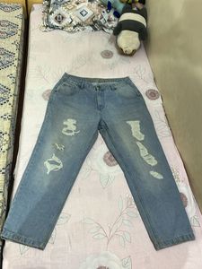 Ripped Boyfriend Jeans