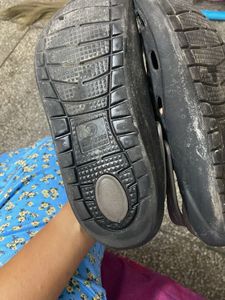 Two-Tone Knit Running Shoe