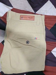 Classic Men&#39;s Beige Slim Chino Pants