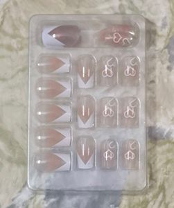Press On Nails.