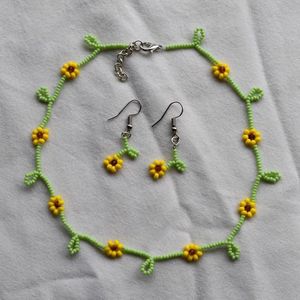 Daisy Beaded Jewelry Set