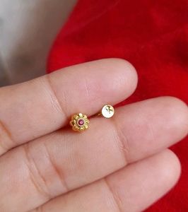 Beautiful New Flower Desine Studs