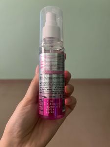 Dabur Gulabari Rose Glow Face Cleanser