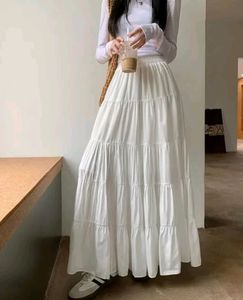 White Skirt 🫴🤍
