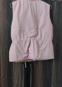 Baby Pink 🩷 Puffed Half Jacket For Girls