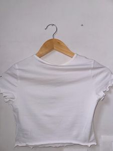 H&amp;m White Cropped Tshirt🤍