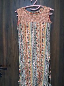 Print Sleeveless Kurti