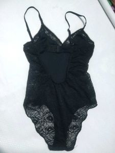 (850) Bodysuit 32
