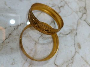 Gold Bangle Set