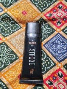 This is So true strobe cream (Gold)