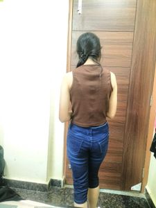 Brownie top &amp; Blue Capri Jeans