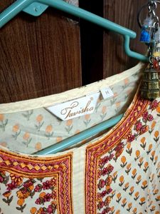Tavisha Floral Print Kurti