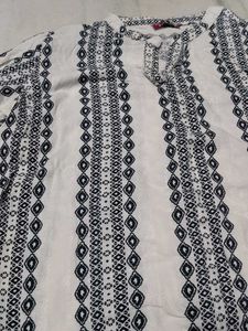 Patterned White Top
