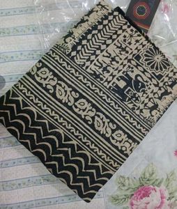 Elegant Black &amp; Beige Saree🖤