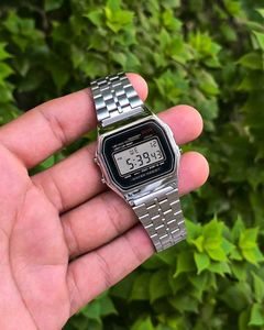 New Vaintag Digital Watch