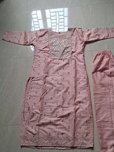 Blush Pink Embroidered Kurti Set💖