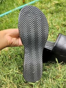 Black Chunk Wedges