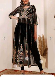 Full suit set including dupatta