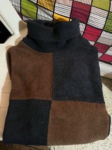 Color Block Turtleneck Sweater
