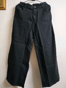 Black Straight Fit Jeans