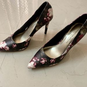 Floral Pumps