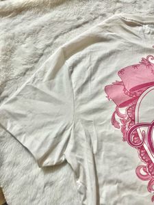 T Shirt🤍🩷