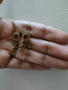 Red Stone Pendant And Chain With Earrings