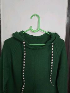 Green Hoodie - Casual &amp; Comfy size M