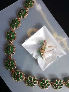 Green Floral Jewelry Set