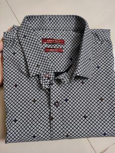 ZARA  Men&#39;s Regular Fit Solid Spread Collar