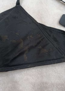 Soft Padded Wiredless Bra..size L